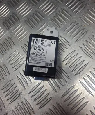 Toyota RAV 4 (XA40) Other control units/modules 8974042050