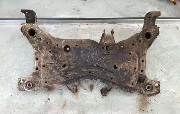 Mazda 3 I Front subframe