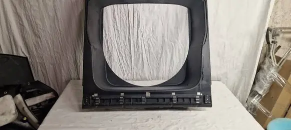 Jeep Grand Cherokee Spare wheel section trim 
