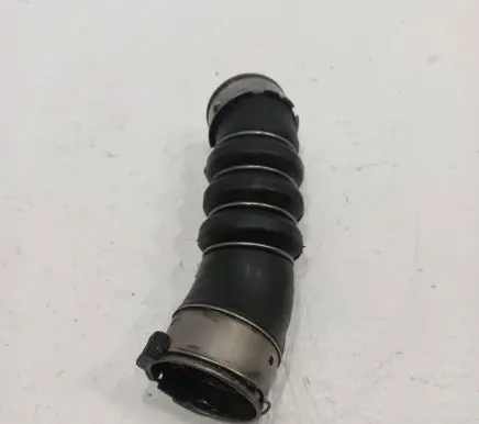Intercooler hose/pipe