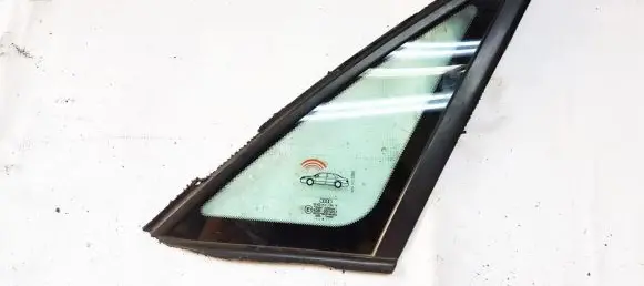 Audi A4 S4 B5 8D Rear side window