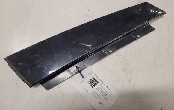 Skoda Superb B8 (3V) Rear door glass trim molding 3V9839904