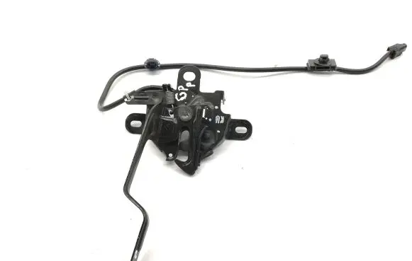 Toyota Yaris Cross Engine bonnet/hood lock/catch