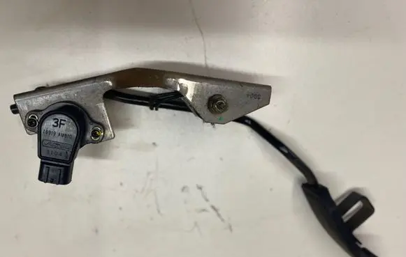 Nissan X-Trail T30 Accelerator throttle pedal 18919AM810