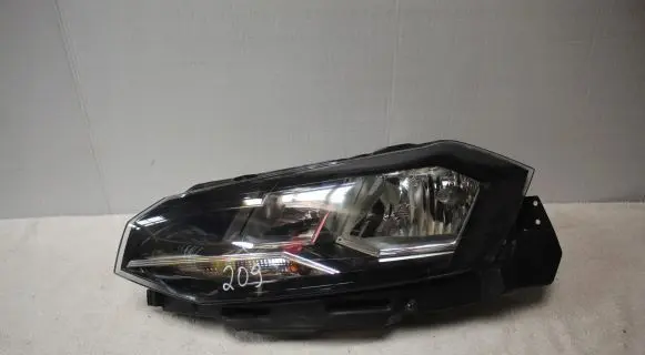 Volkswagen Polo VI Headlight/headlamp