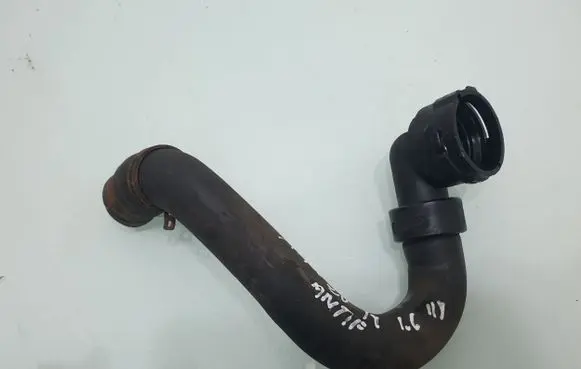 Ford Mondeo MK IV Engine coolant pipe/hose