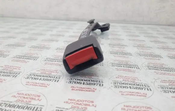 Audi A4 S4 B5 8D Front seatbelt buckle 1J4858472