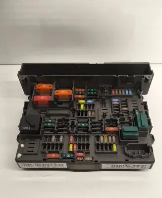 BMW 1 E81 E87 Fuse module 9119446