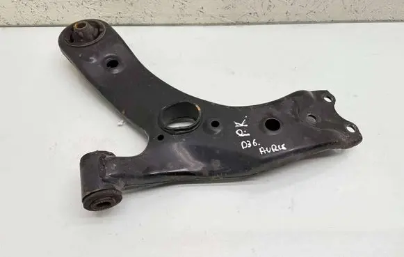 Toyota Auris E180 Front lower control arm/wishbone