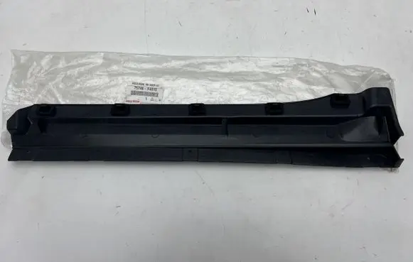Toyota C-HR II Rear door trim (molding) 75746-F4010
