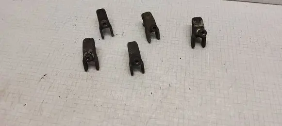 Volkswagen II LT Fuel Injector clamp holder