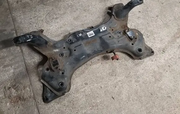 Hyundai i30 Front subframe 62401A6400