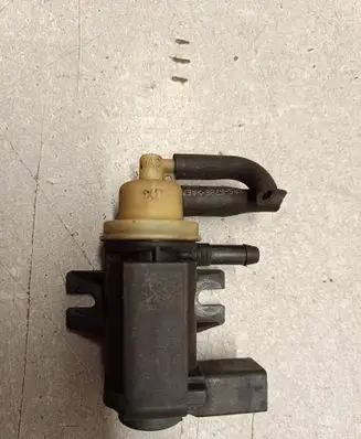 Skoda Octavia Mk3 (5E) Turbo solenoid valve 04L131051F 16062011