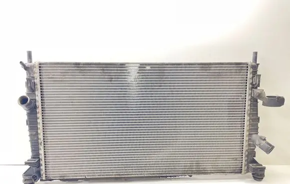 Ford Focus Coolant radiator 3M5H80054 24MAR200902