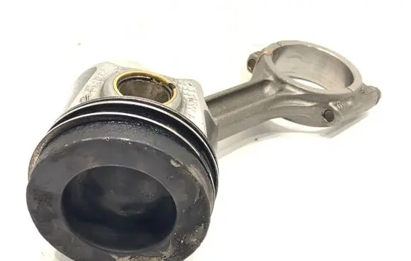 Skoda Kodiaq Piston with connecting rod 04LA