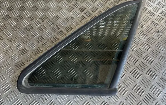 Volkswagen PASSAT B3 Rear side window