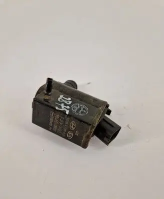 Hyundai i20 (PB PBT) Windscreen/windshield washer pump 985101W000