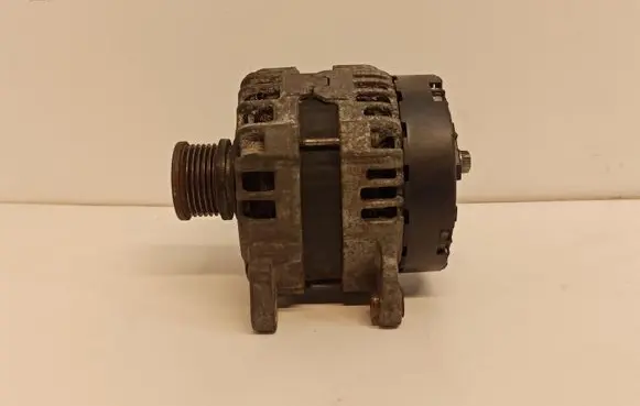 Audi A4 S4 B8 8K Generator/alternator 04L903017D