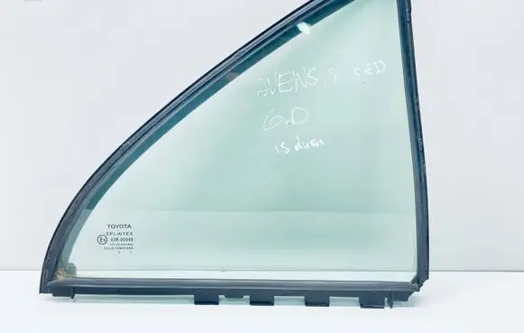 Toyota Avensis T250 Rear vent window glass 6812305050 6818805030