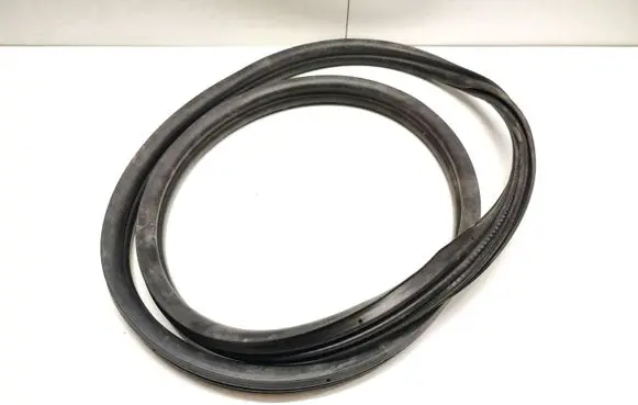 Tesla Model 3 Trunk rubber seal (body) 