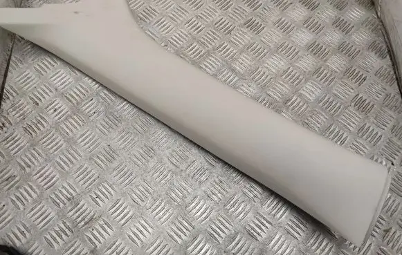 Jeep Cherokee (A) pillar trim 1UC97HDAAC