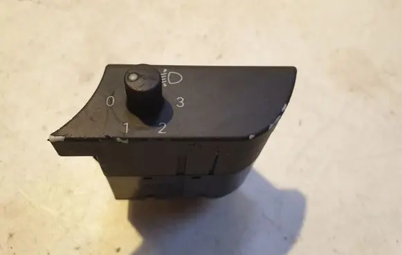 Audi A4 S4 B6 8E 8H Headlight level height control switch 8E1919094