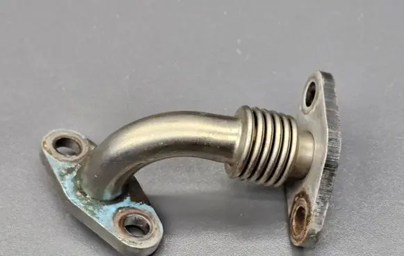 Peugeot 4007 EGR valve line/pipe/hose 