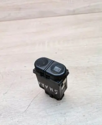 Volkswagen Sharan Windscreen/window heater switch 7m0959621d