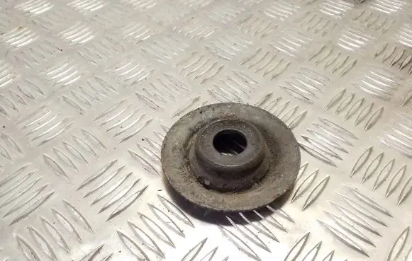 Volkswagen Golf IV Coil spring mount 