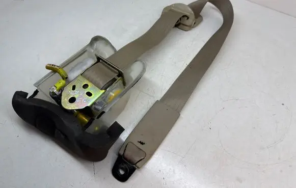 Lexus LS 400 Front seatbelt 0427038 227038 7G3520009