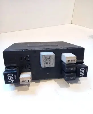 Volkswagen Golf V Fuse box set 3C0937049E F005V00526 H37S1002