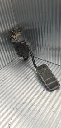 Renault Master II Accelerator throttle pedal 7700314525