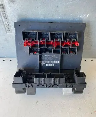 Volkswagen PASSAT B6 Comfort/convenience module 3C8937049D