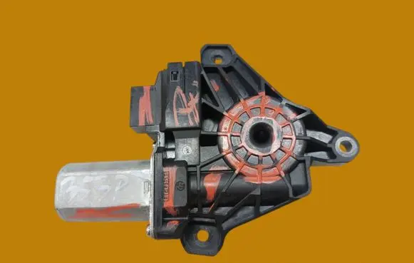 Mercedes-Benz E W213 Front door window regulator motor A2139060602