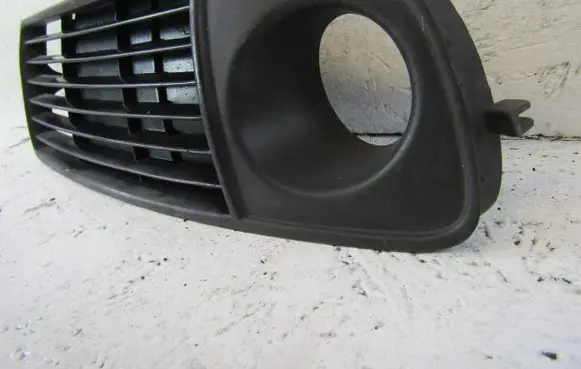 Audi A6 S6 C5 4B Front fog light trim/grill AD99013GAR