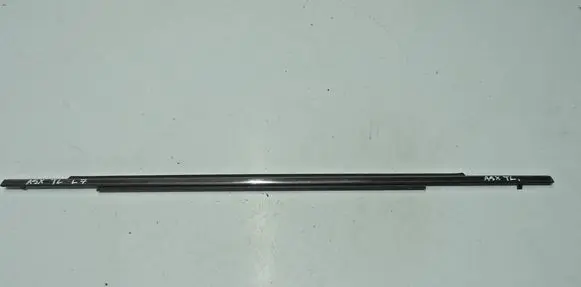 Mitsubishi ASX Rear door windshield rail 
