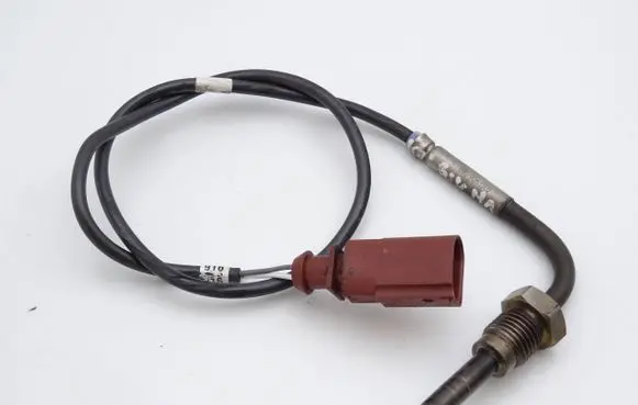 Volkswagen Touran I Exhaust gas temperature sensor 03G906088
