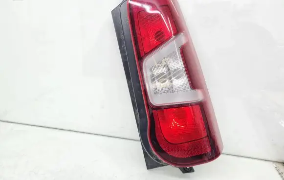 Peugeot Partner III Rear/tail lights 9820554880 200100007