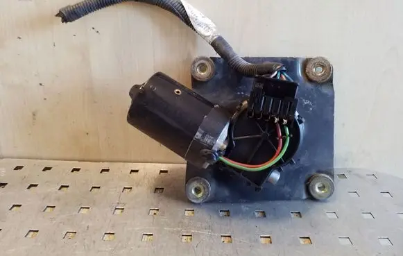 Volvo S40, V40 Wiper motor 0390241170