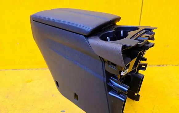 Citroen DS7 Crossback Center console