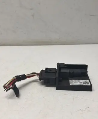 Volkswagen Golf VII Fuel injection pump control unit/module 5Q0906121L 141216 A2C30399102