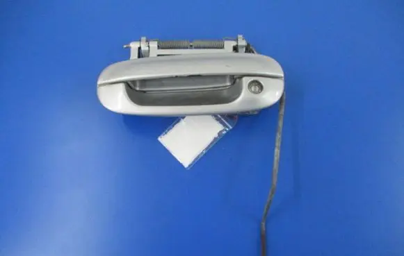 Cadillac CTS Front door exterior handle 25753682