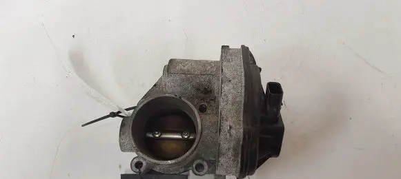 Ford Focus Throttle valve VR2S6U9E927FC