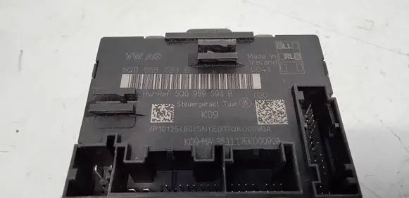 Volkswagen Golf VII Door control unit/module 5Q0959593E