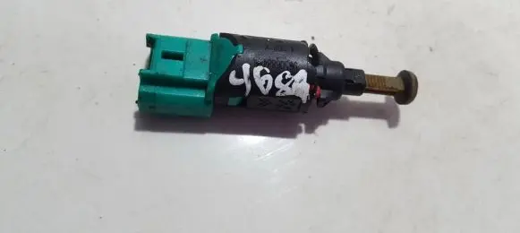 Peugeot 407 Brake pedal sensor switch 9650688480