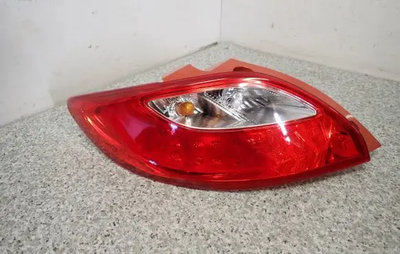 Mazda 2 Rear/tail lights 