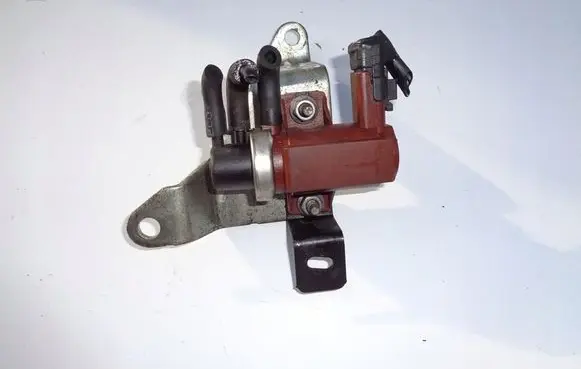 Ford Focus Turbo solenoid valve 9652570180