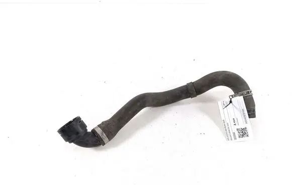 Volvo XC40 Engine coolant pipe/hose 32222082