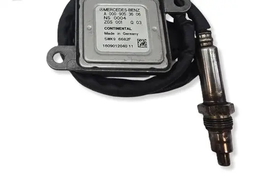 Mercedes-Benz C W205 Lambda probe sensor A0009053606 5WK96682F 1707221019