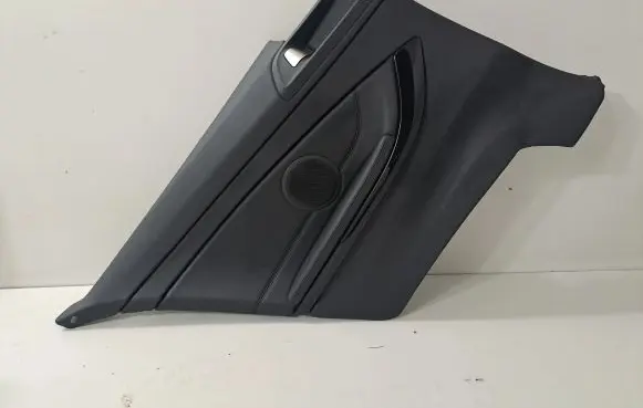 BMW 4 F32 F33 Coupe rear side trim panel 7389751